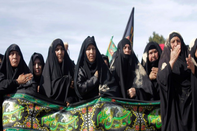 روایتی از مشارکت فعال زنان و دختران ایلامی در مراسم عزای امام حسین(ع)