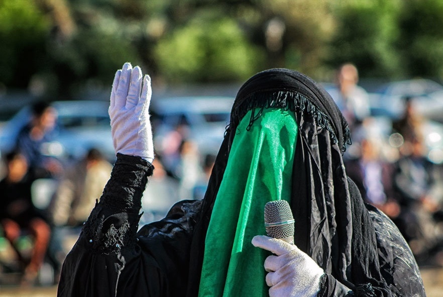 حضور ۱۰۰ ساله زنان بوشهری در تعزیه/ تندخوانی در تعزیه بوشهری نوعی لحن موسیقایی است