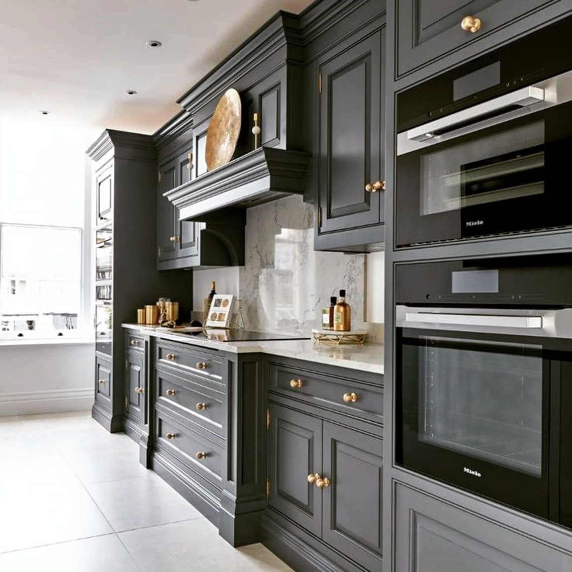 چرا کابینت نئوکلاسیک پرفروشترین مدل ساله؟