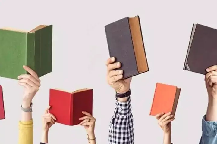 بلاگرها‬، فروش کتاب را مقطعی افزایش می‌دهند