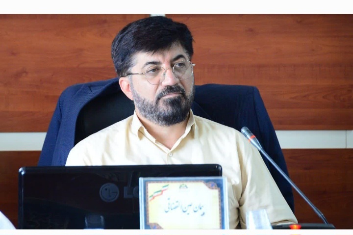 ضعف شورای شهر اراک در سیاستگذاری فرهنگی کتابمحور/ روشهای سنتی ترویج کتابخوانی جواب نمیدهد