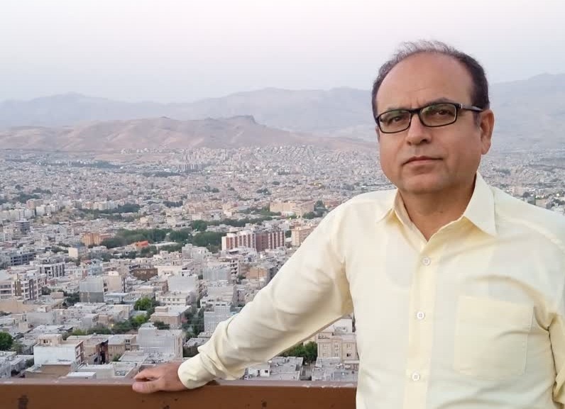 فاصله میان قلم و چاپخانه؛ چرا مؤلفان کردستانی ناشران تهرانی را ترجیح می‌دهند؟