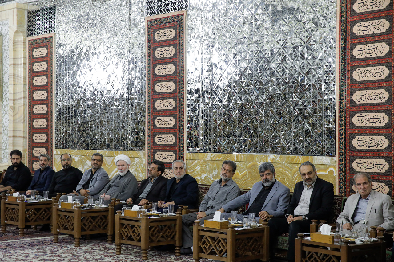 تأثیر زندگینامهنویسی شهدا در هویتسازی جامعه