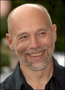 در جهان سیاست خارج از ایدئولوژی وجود ندارد