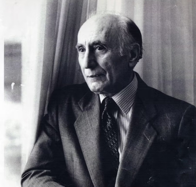 نظریه‌پرداز دوام ایران