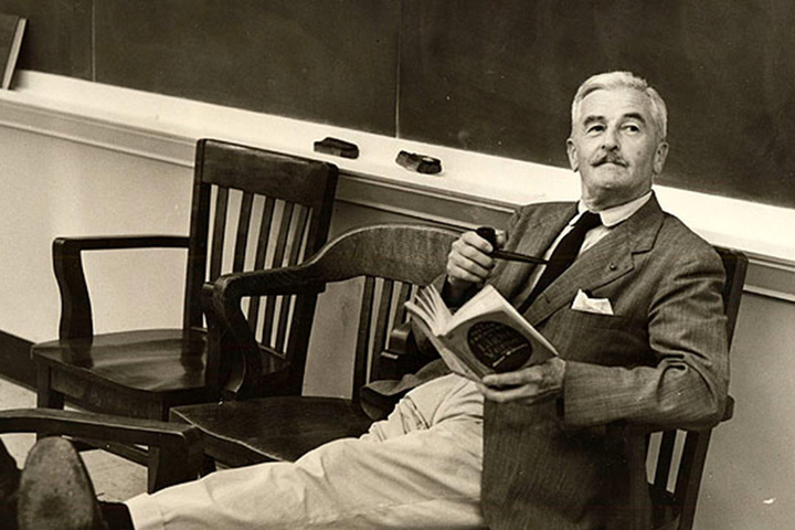 آثار فاکنر از زندگی‌اش جدا نیستند