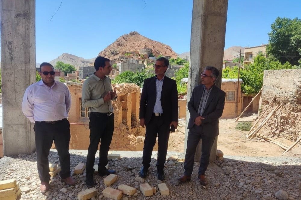 امید کتابخانه روستای روئین به نگاه متولیان فرهنگ/ مردم چشماتتظارند!