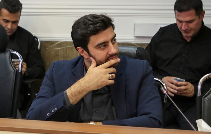 نقش کمرنگ مدیریت شهری در کتابخوانی پایتخت کتاب ایران/ تلاش‌هایی که اثرگذار نیست