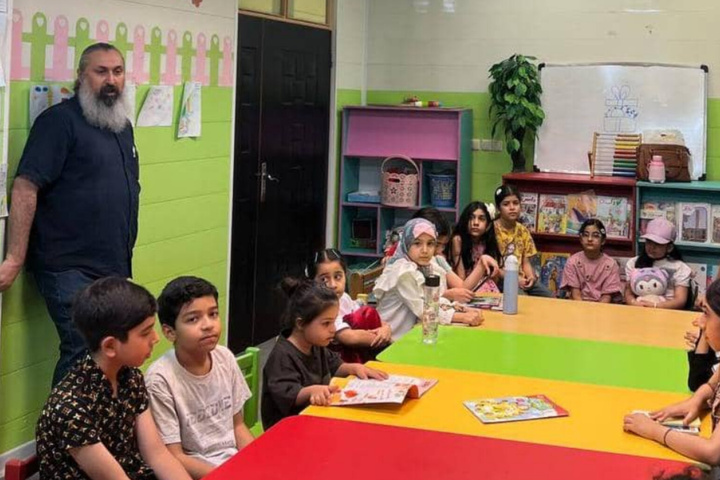 کتاب «لطیفه‌های زیر خاکی» توسط کودکان بندرعباسی خوانش شد