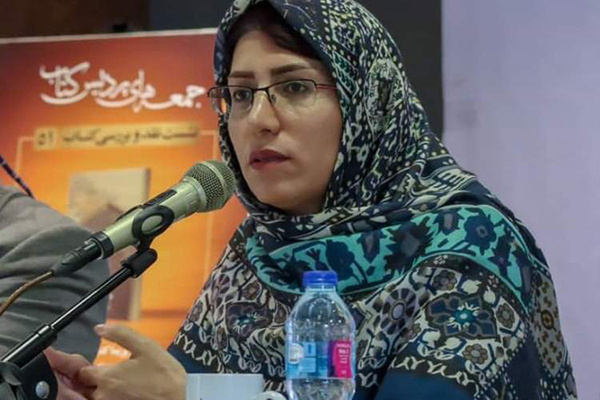 تاریخ افق انتظار میسازد