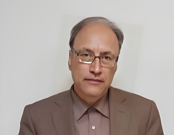 داستان را شالوده هنر و فرهنگ می‌دانم/ اقبال عمومی؛ شرط لازم حیات نویسندگان