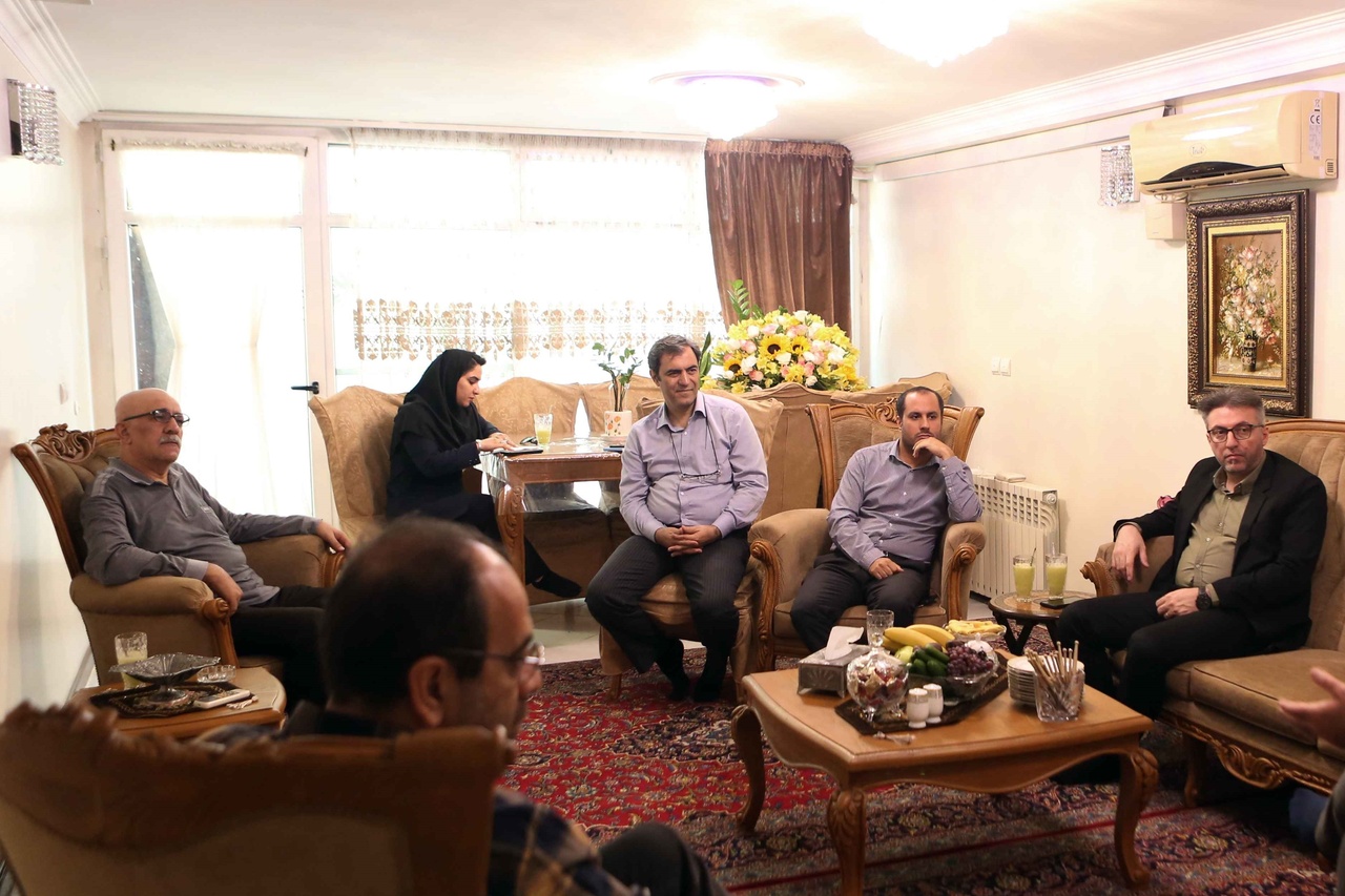 کتاب‌پژوهی در ایران دچار خلأ جدی است