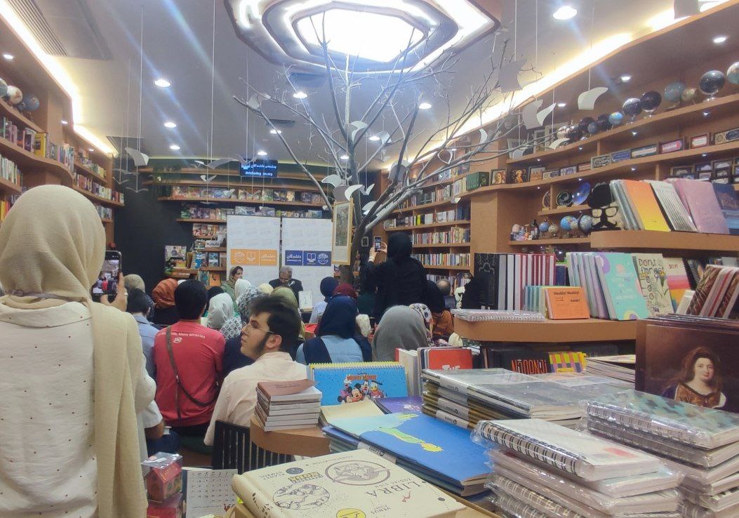 رمانها نقش مهمی در تحولات اجتماعی داشتهاند/ جلد یک «شازده حمام» به چاپ ۵۲ رسید