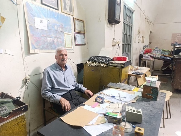 چاپخانه گلبهار؛ پای کارِ بزنگاههای تاریخی یزد/ از چاپ روزنامه طوفان تا اعلامیههای انقلابی