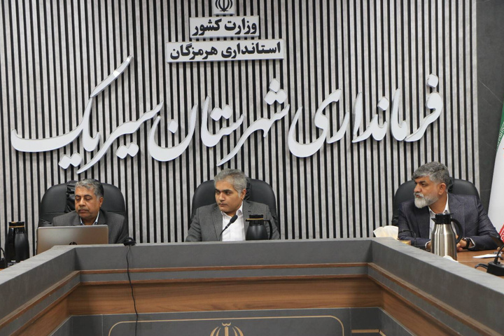 نگاه زیرساختی به کتاب و فرهنگ باید در اولویت قرار گیرد