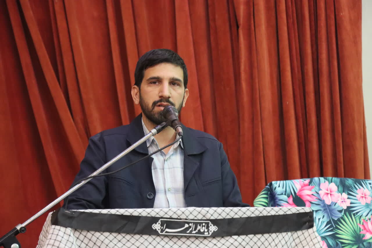 اراک؛ شهری بدون چاپخانه تخصصی کتاب/ ضعف زیرساختها مولفان را راهی پایتخت میکند