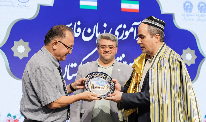 دوره بازآموزی زبان فارسی اساتید دانشگاه‌های ازبکستان آغاز شد