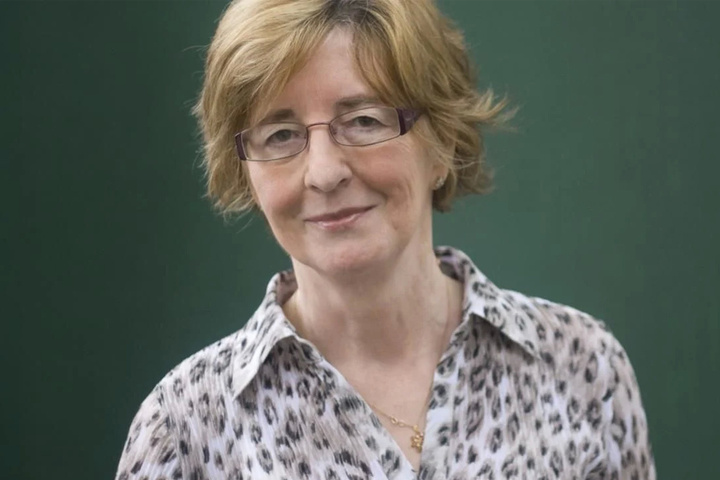 نویسندگی را حرفه‌ای عمیقاً تنها و بی‌پناه می‌دانم!