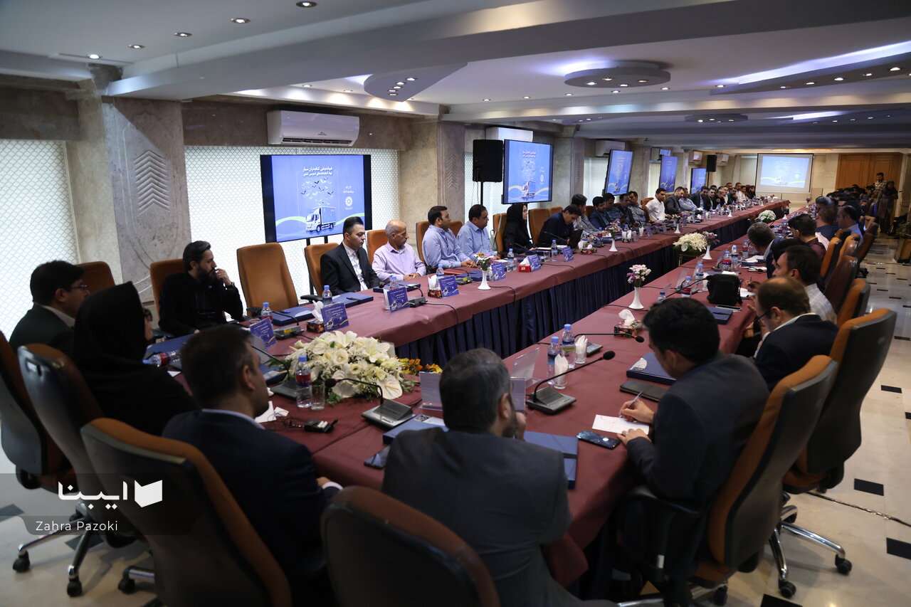 بیم و امیدهای کتابداران سیار/ کیلومترها پیمایش برای ترویج دانایی