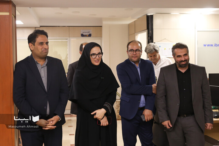 بازدید دبیر کل نهاد کتابخانه های عمومی کشور از ایبنا