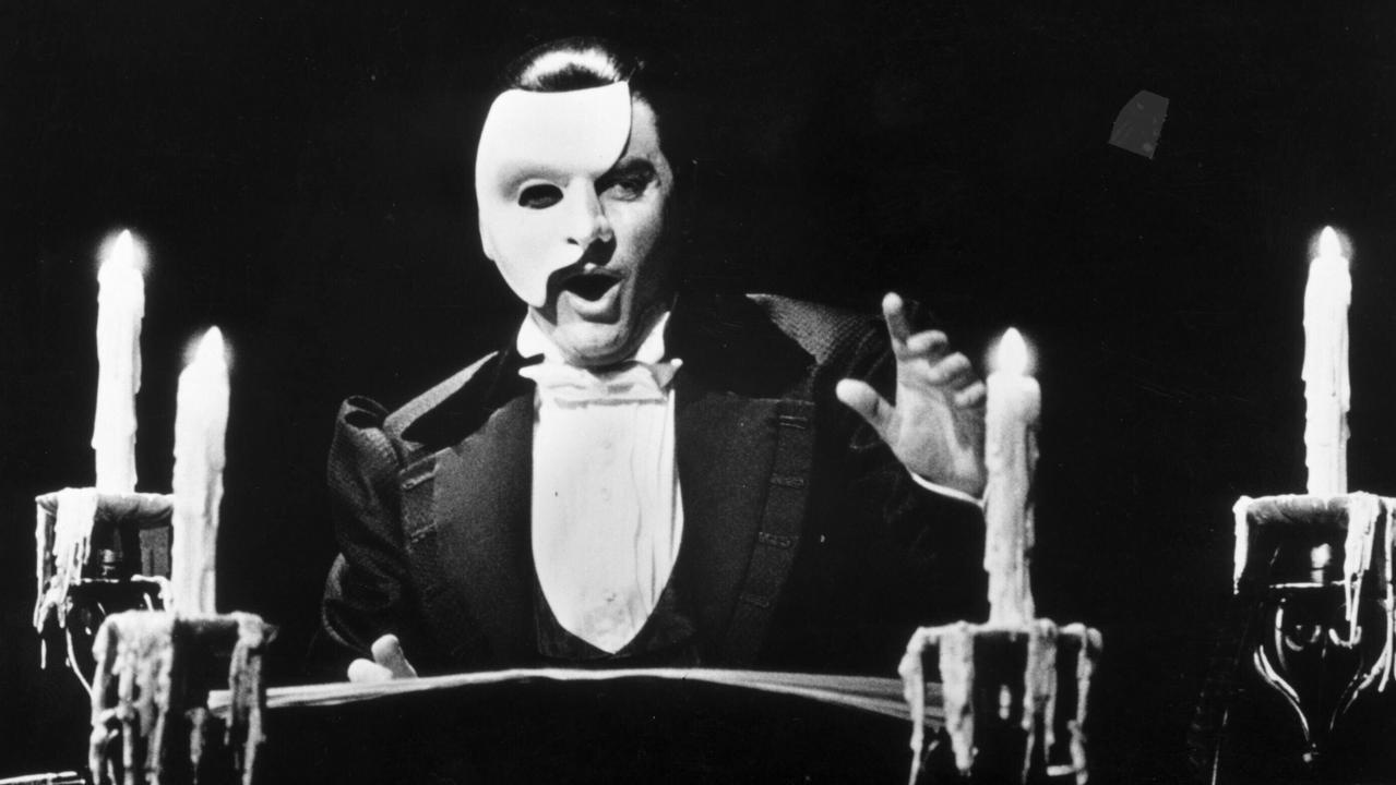 سفری به دنیای پر از رمز و راز گاستون لورو