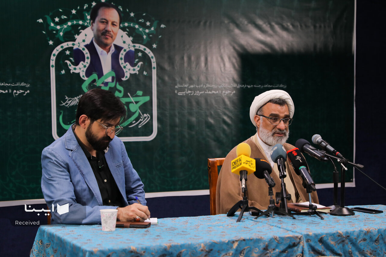 لزوم حفظ زبان فارسی و ادبیات غنی در برابر تهدیدهای فرهنگی