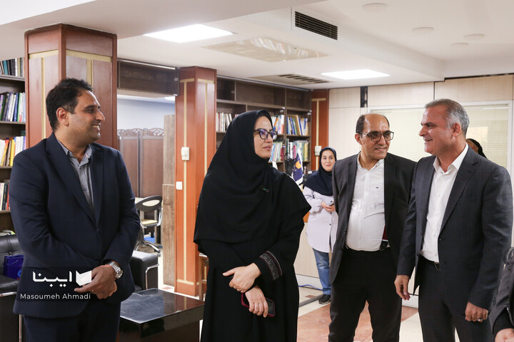 بازدید دبیرکل نهاد کتابخانه‌های عمومی از ایبنا