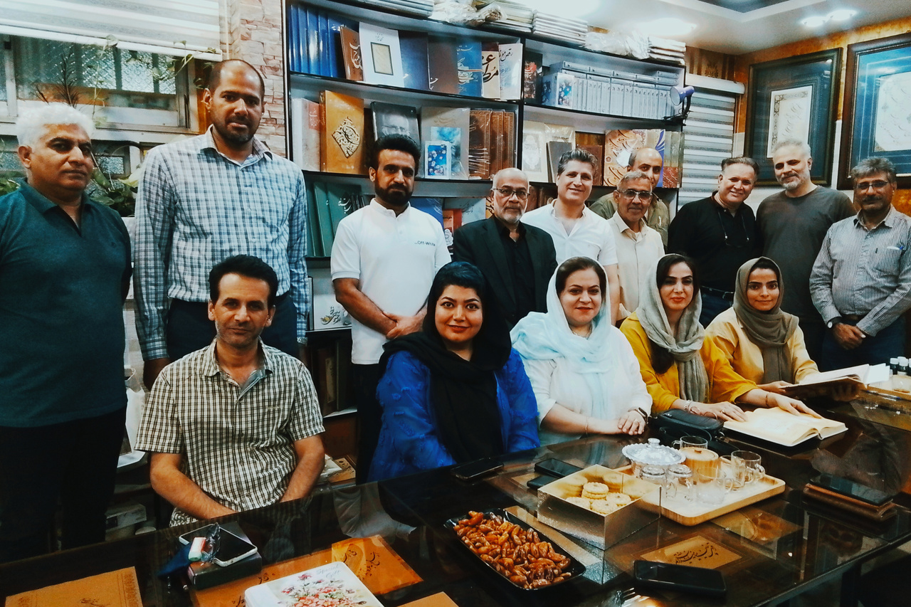 حافظ شیرازی حلقه وصل خوشنویسان بندری است/ دوشنبه شب‌ها؛ وقف ادبیات