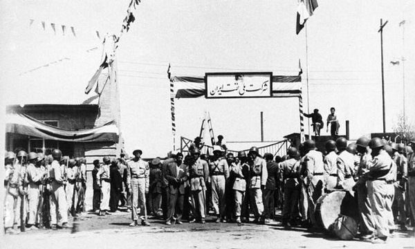 ستونِ سست مشروطیت