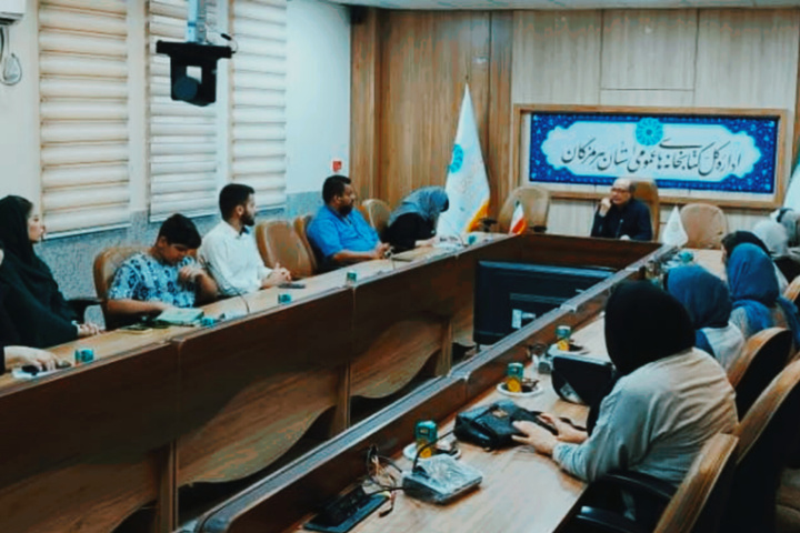 اشعار و آثار حامد حسین‌خانی در بندرعباس بررسی شد