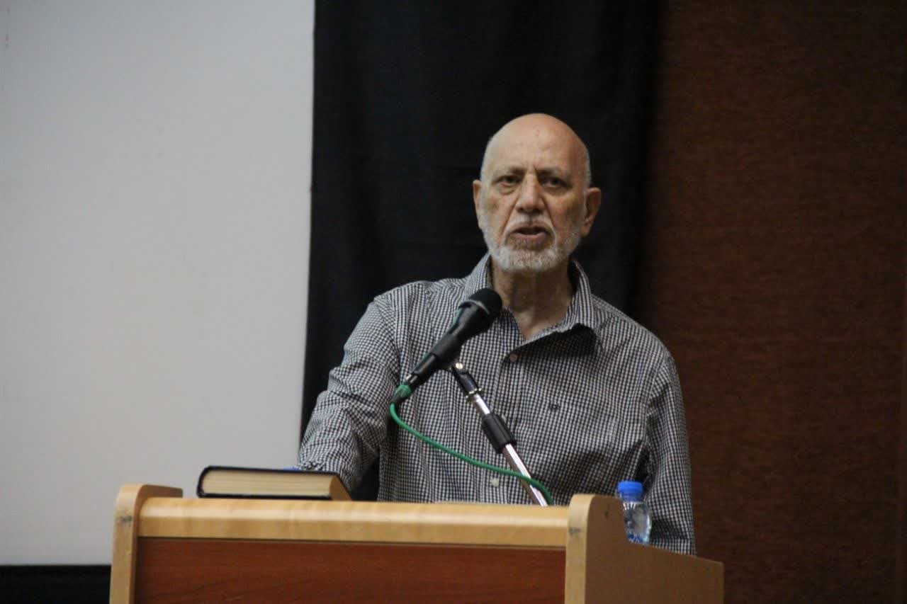 «سیامک موسوی اسدزاده»؛ نماد فرهنگ لرستان/ ضرورت تاسیس خانه هنرمندان