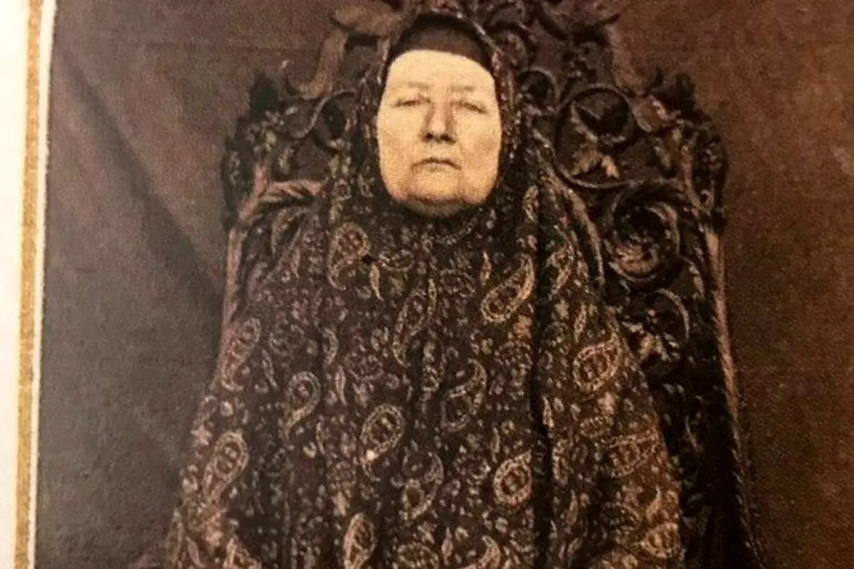 هوشمند و  مقتدر در عین حال دسیسه‌گر و سنگدل