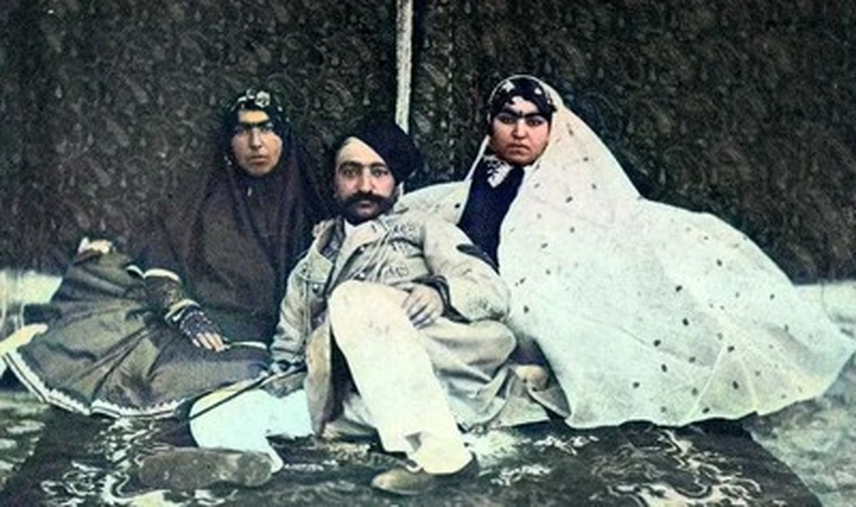 هوشمند و مقتدر در عین حال دسیسهگر و سنگدل