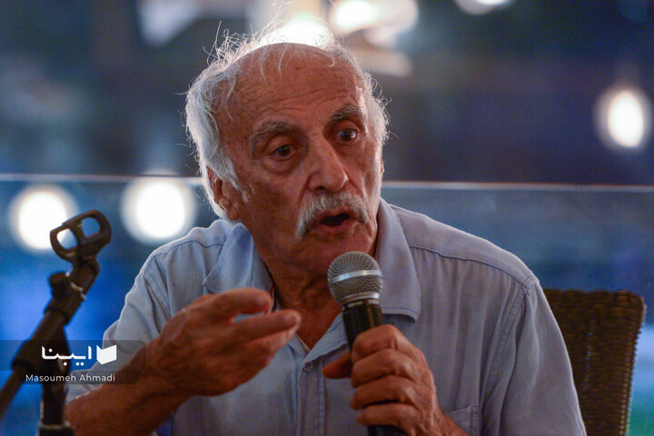 رونمایی کتاب درباره سینما با علیرضا خمسه