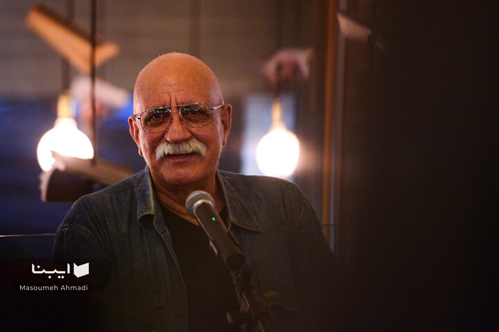 رونمایی کتاب درباره سینما با علیرضا خمسه