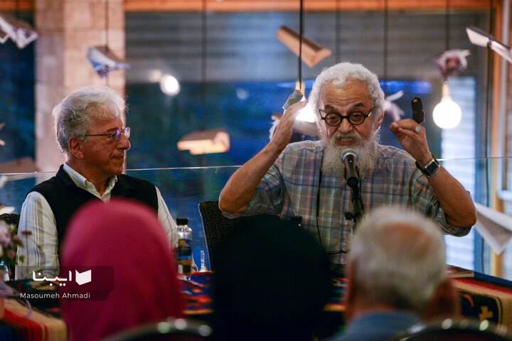رونمایی کتاب درباره سینما با علیرضا خمسه