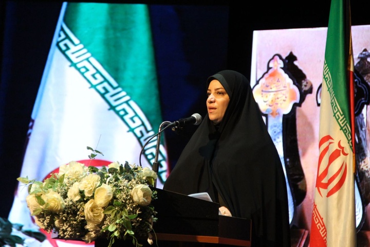 شاعران آیینی وارثان سنت محتشم و عمان‌ هستند