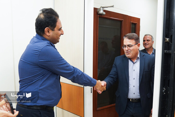 حضور مدیر‌عامل خانه کتاب به مناسبت روز خبرنگار در ایبنا