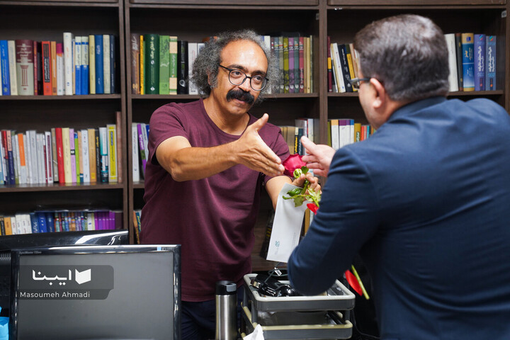 حضور مدیر‌عامل خانه کتاب به مناسبت روز خبرنگار در ایبنا