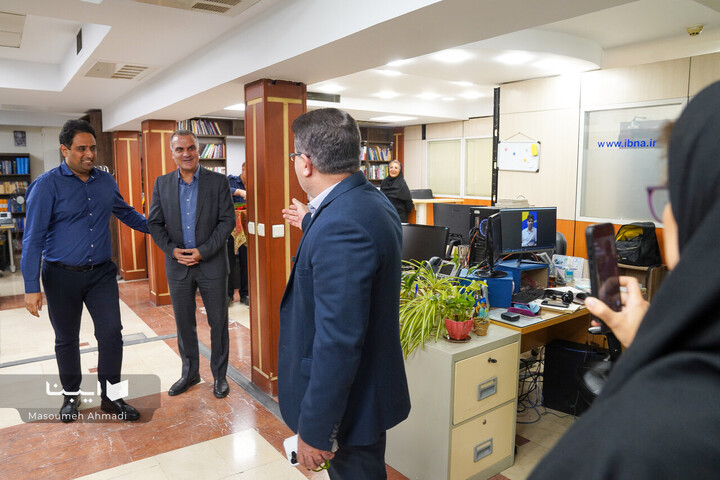 حضور مدیر‌عامل خانه کتاب به مناسبت روز خبرنگار در ایبنا