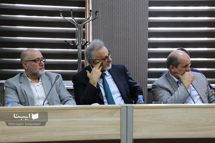 نشست هم‌اندیشی و برنامه‌ریزی جشنواره ضرباهنگ چاپ