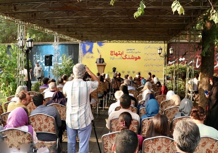 برگزاری سومین سالروز درگذشت «سایه» در رشت