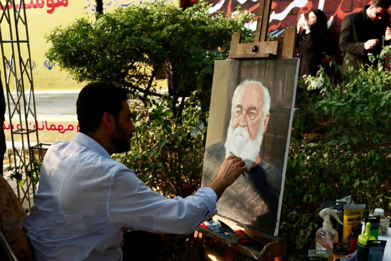 برگزاری سومین سالروز درگذشت «سایه» در رشت