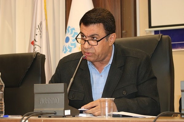 «گنج ادب» در شهرکرد رونمایی شد