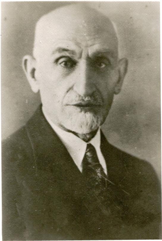 این چوبه دار را به یادگار نگه دارید