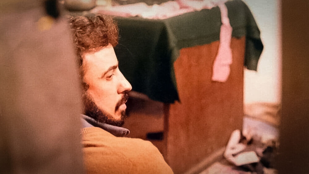 علی حاتمی با تسلط بر ادبیات قاجار، فضای تاریخی را باورپذیر می‌کرد