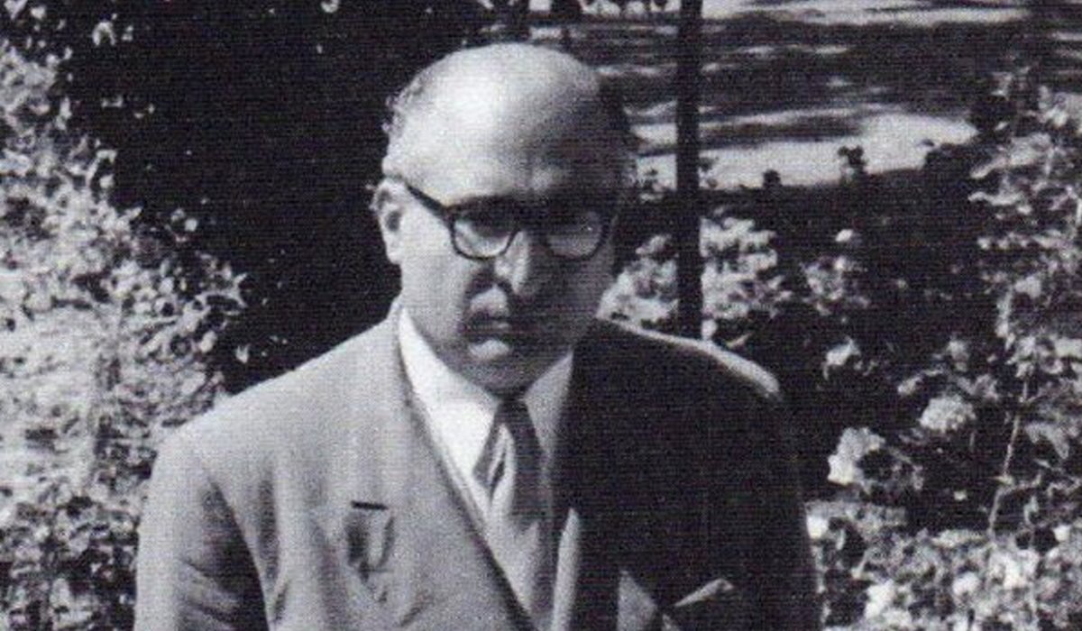 وقتی کلاه پهلوی جای عمامه را گرفت