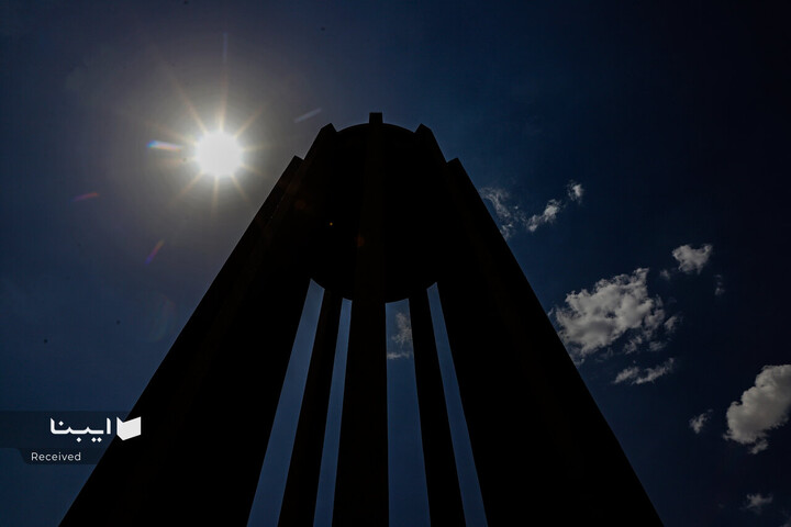 آرامگاه بوعلی‌سینا