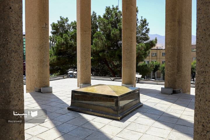 آرامگاه بوعلی‌سینا