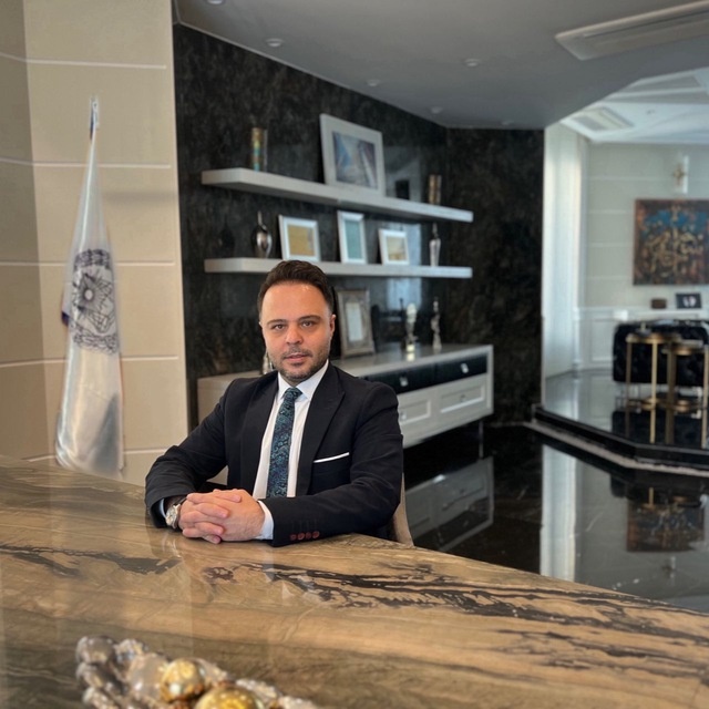 در برهوت اندیشه، مترجم مرجعیت می‌یابد